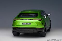 Autoart Lamborghini Urus Metallic Green (Verde Selvans)