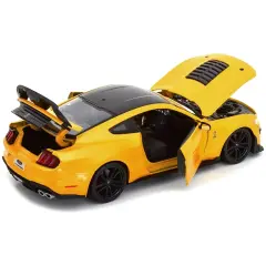 Maisto Special Edition 2020 Ford Shelby GT500 Yellow