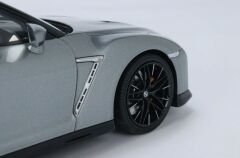 Kyosho 2020 Nissan GT-R (R35) Silver