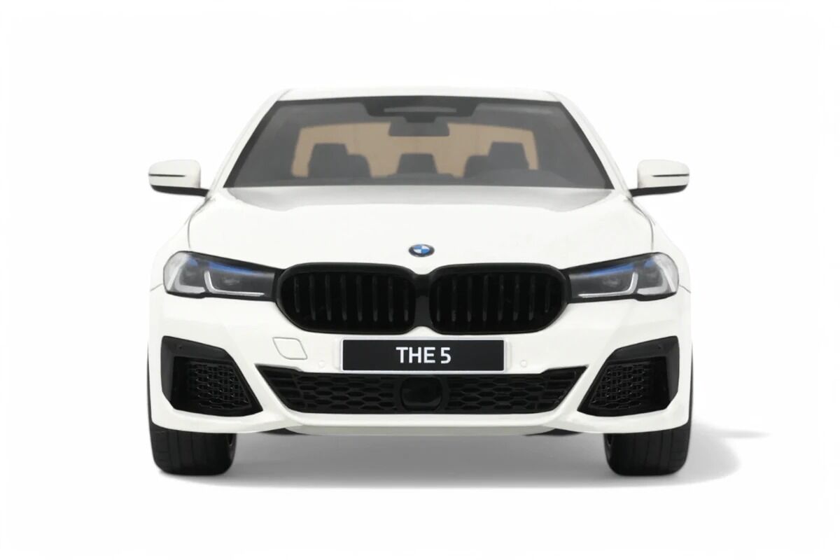 GT Spirit 2023 BMW 545E xDrive M Sport G30 Alpine White