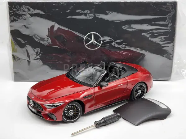 iScale Mercedes-Benz AMG SL63 4Matic+ Roadster