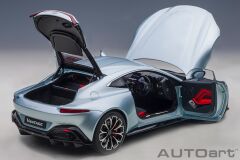 Autoart Aston Martin Vantage 2019 Skyfall Silver