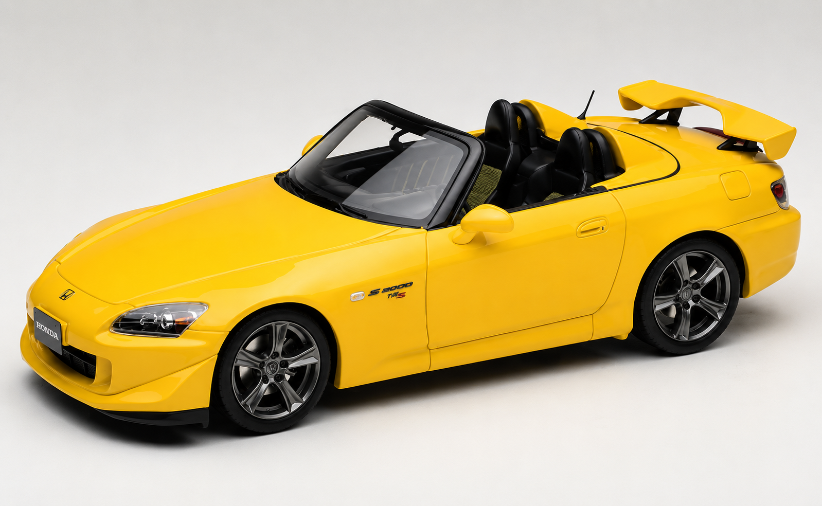 Otto Mobile Honda S2000 CR New Indy Yellow Pearl 2007
