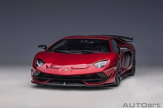 (OUTLET) Autoart Lamborghini Aventador SVJ Rosso Efesto
